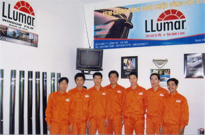 Cán bộ kỹ thuật của LLumar Việt Nam
